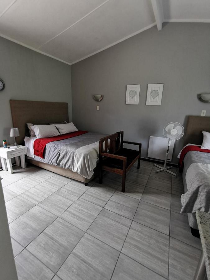 Stew S Room Pietersburg Buitenkant foto