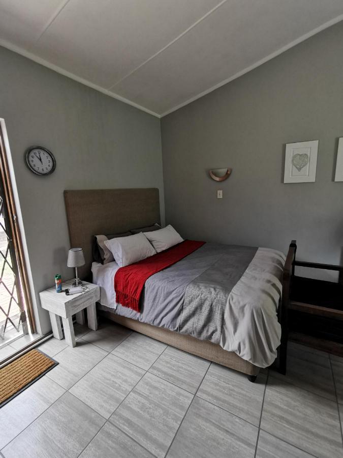 Stew S Room Pietersburg Buitenkant foto