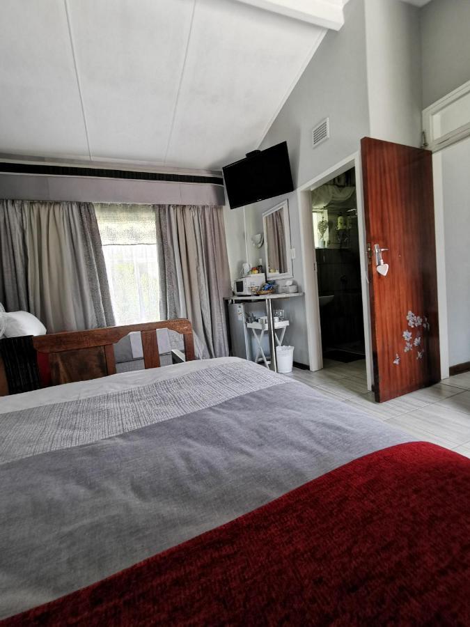 Stew S Room Pietersburg Buitenkant foto